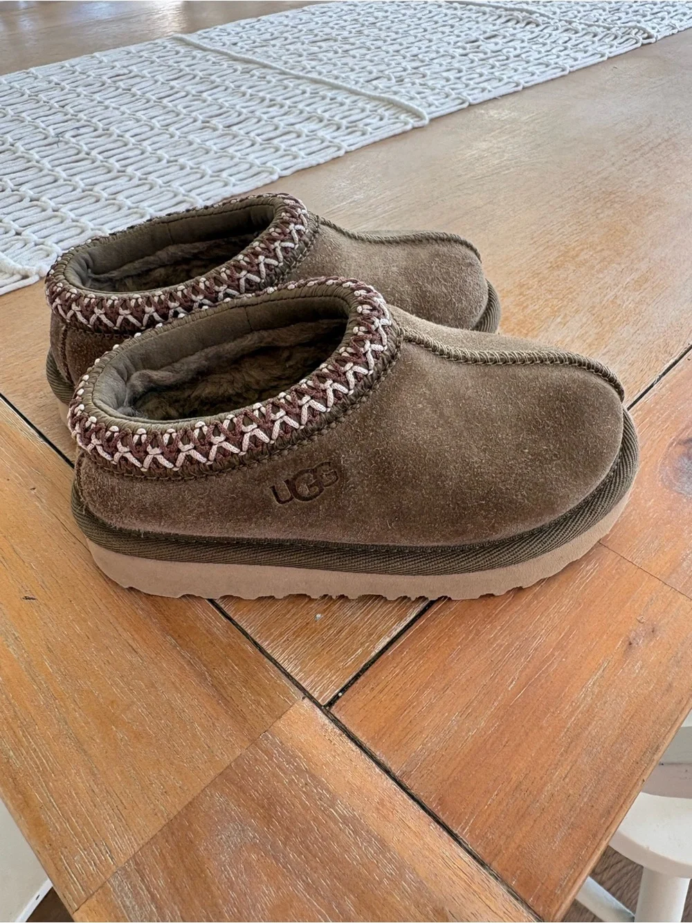 UGG Kids Chestnut Slip-On Cozy Mule with Decorative Trim